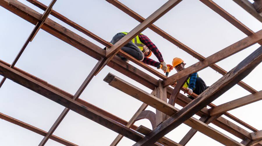 Expert top industrial roofings services in Ewing, IL